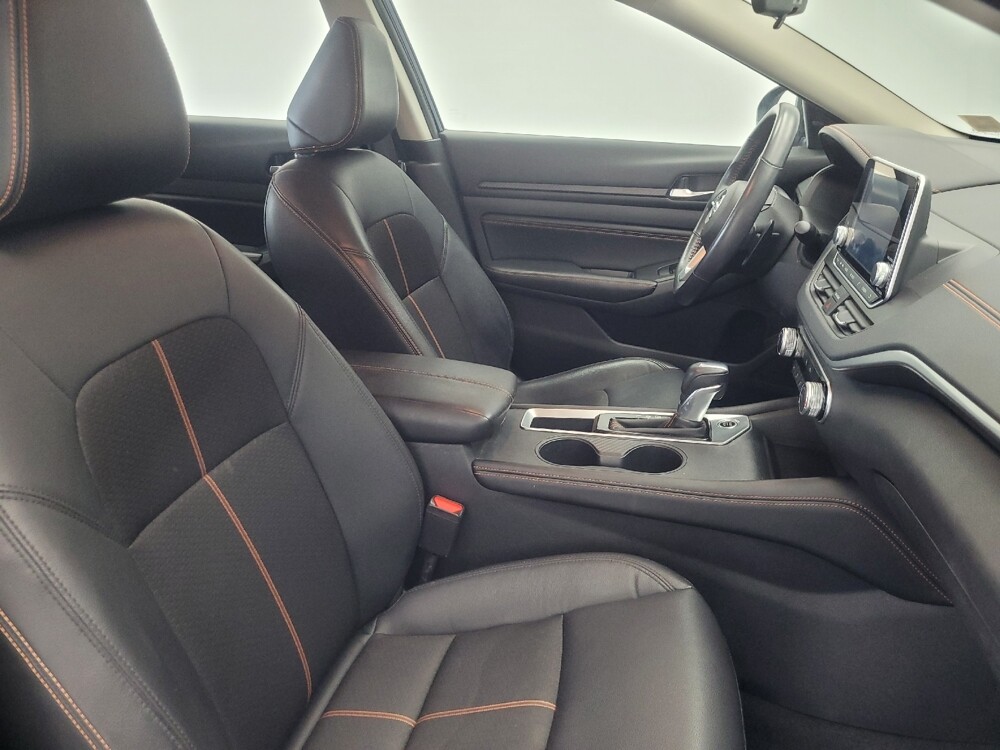 2022 Nissan Altima in Indianapolis, IN 46222 - 18067687 21