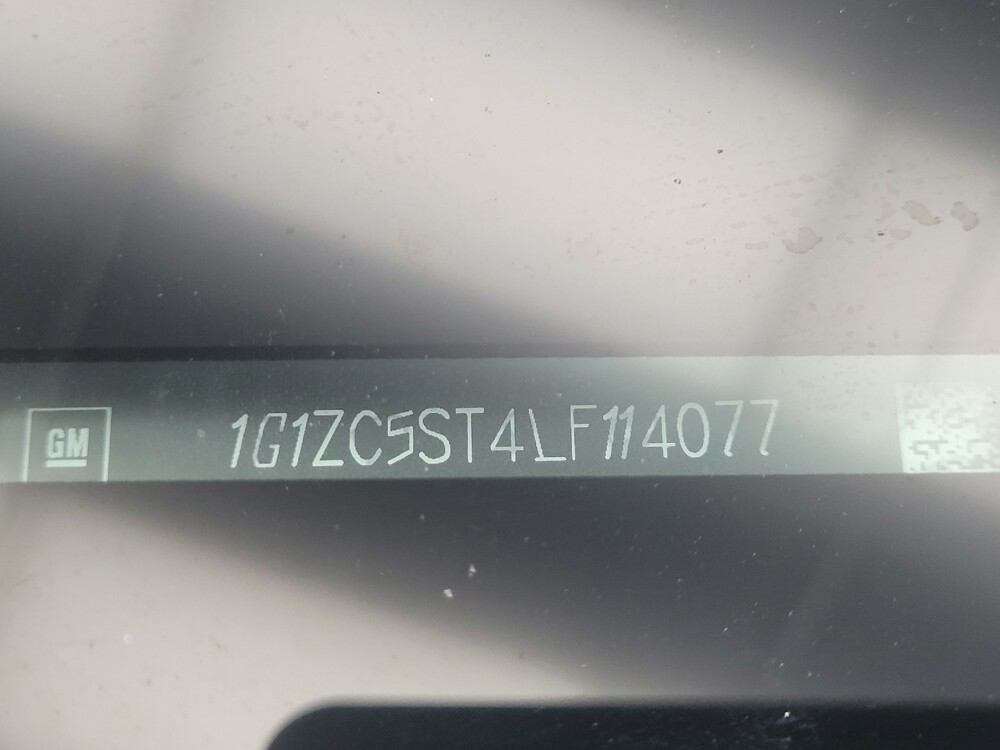 2020 Chevrolet Malibu in Ft Wayne, IN 46805 - 18067706 33