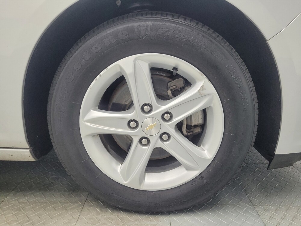 2020 Chevrolet Malibu in Ft Wayne, IN 46805 - 18067706 31