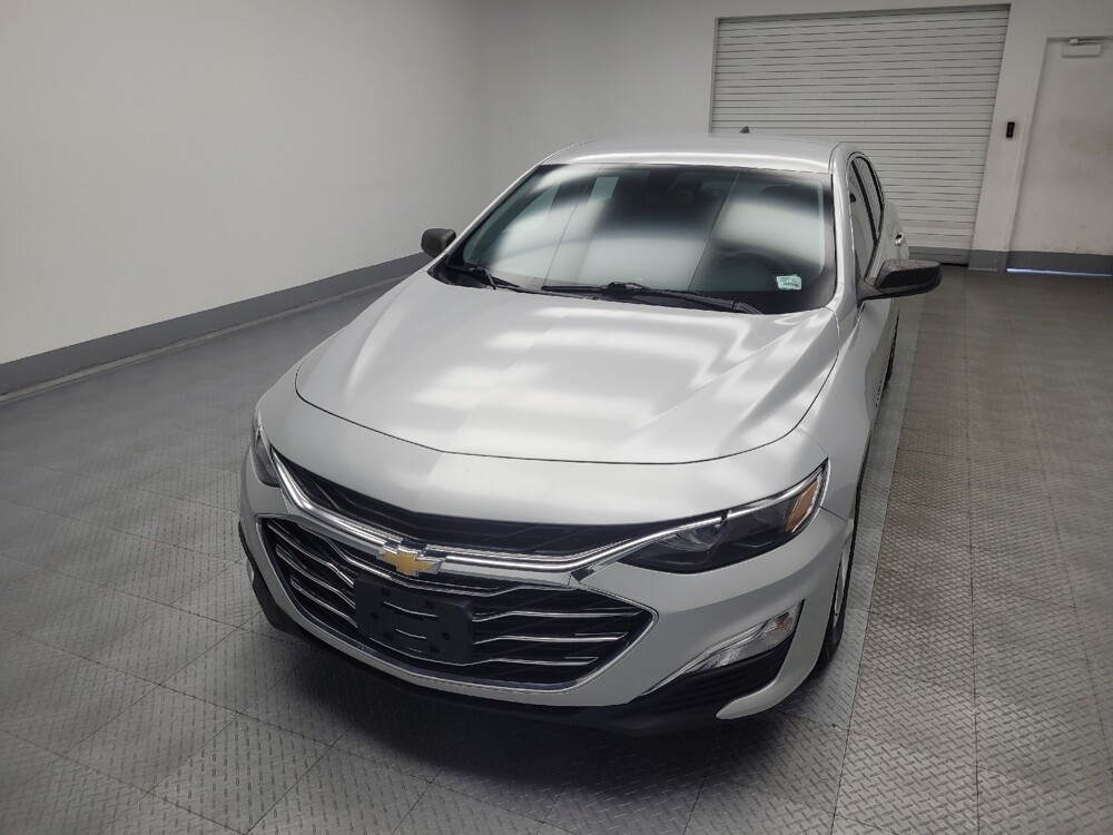 2020 Chevrolet Malibu in Ft Wayne, IN 46805 - 18067706 15