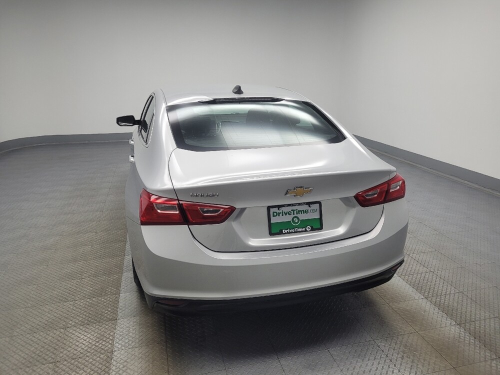 2020 Chevrolet Malibu in Ft Wayne, IN 46805 - 18067706 6