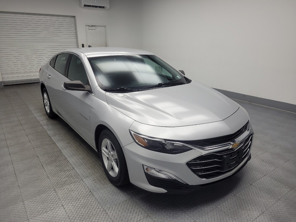 2020 Chevrolet Malibu in Ft Wayne, IN 46805 - 18067706 13