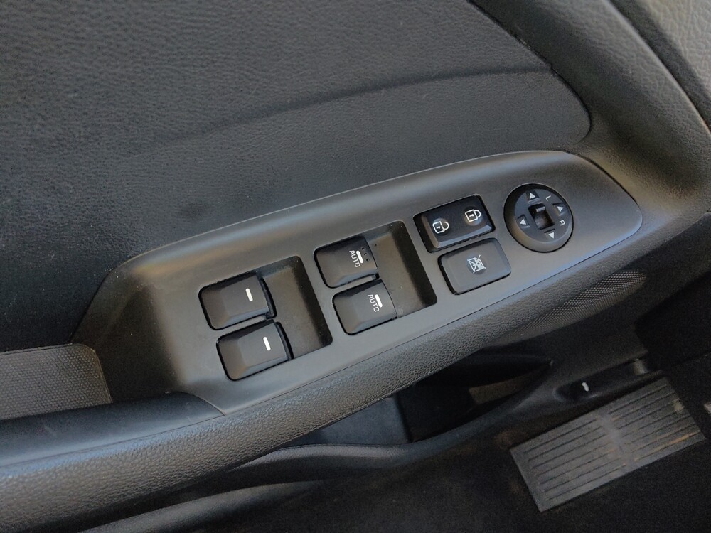 2017 Kia Forte in Stone Mountain, GA 30083 - 18067737 27