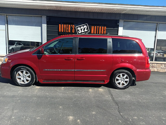 2011 Chrysler Town & Country in DuBois, PA 15801 - 18067745