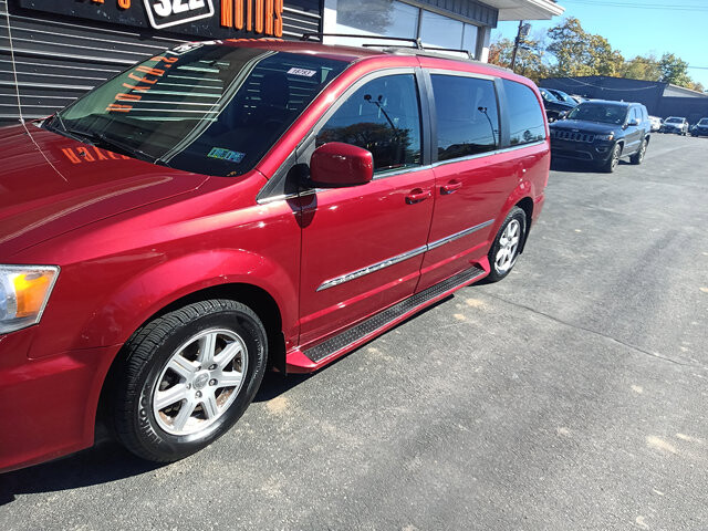2011 Chrysler Town & Country in DuBois, PA 15801 - 18067745 3