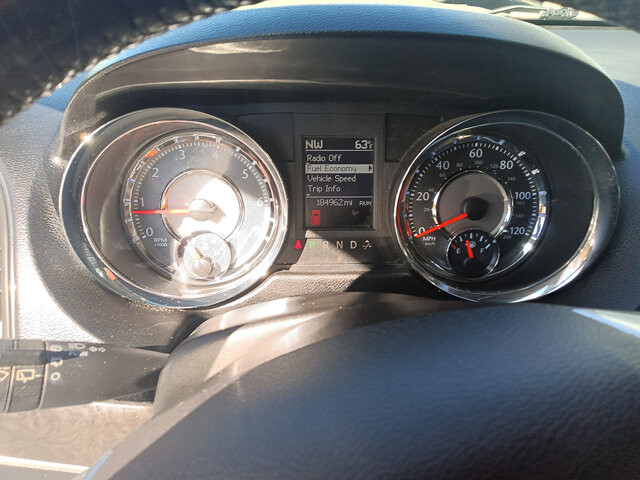 2011 Chrysler Town & Country in DuBois, PA 15801 - 18067745 5