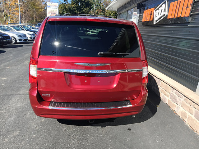 2011 Chrysler Town & Country in DuBois, PA 15801 - 18067745 12