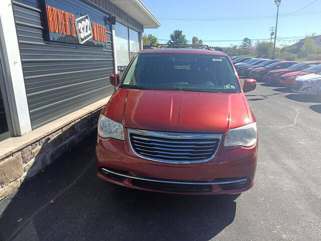 2011 Chrysler Town & Country in DuBois, PA 15801 - 18067745 2