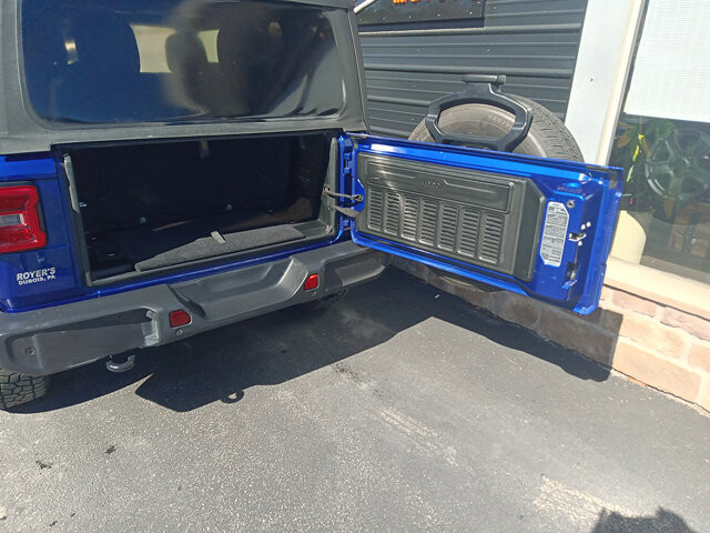 2018 Jeep Wrangler in DuBois, PA 15801 - 18067746 8