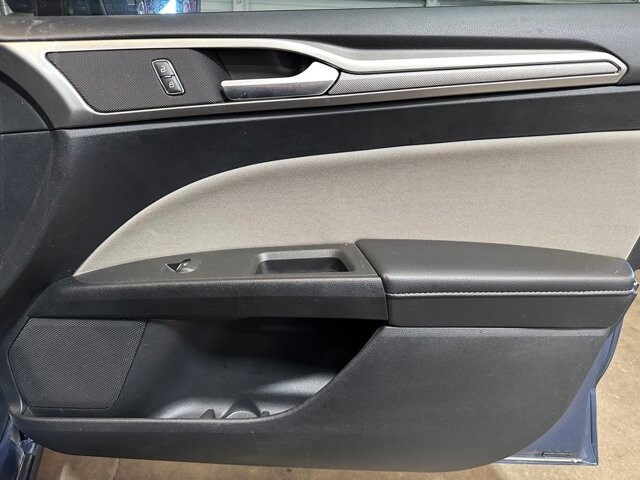 2018 Ford Fusion in Conyers, GA 30094 - 18067753 16