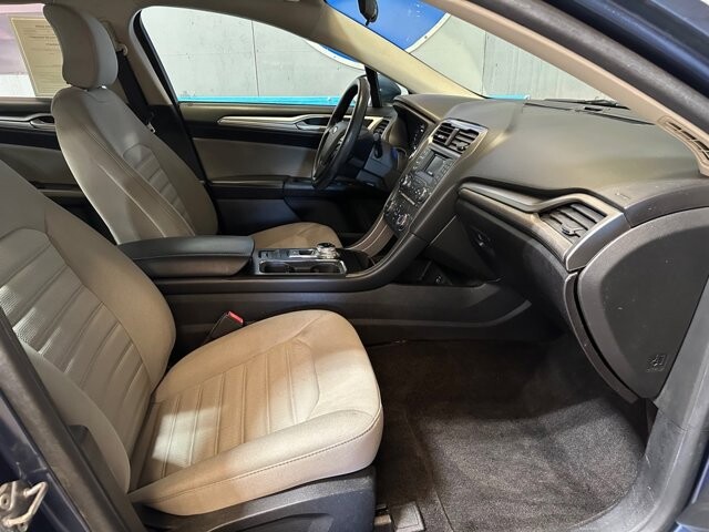 2018 Ford Fusion in Conyers, GA 30094 - 18067753 17