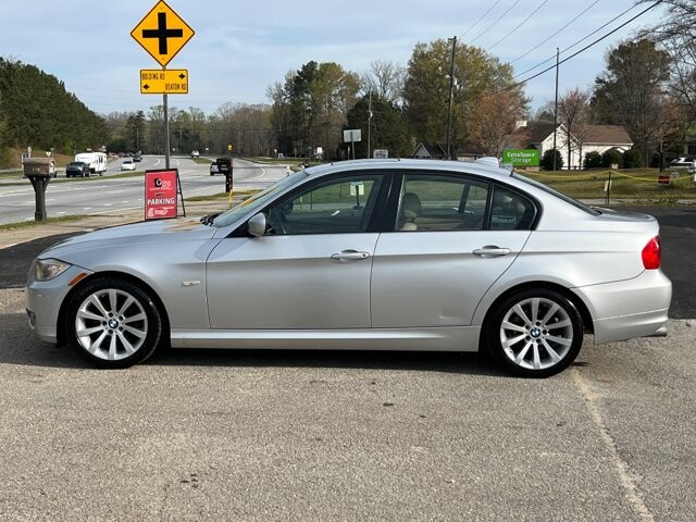 2011 BMW 328i in Flowery Branch, GA 30542 - 18067758 3