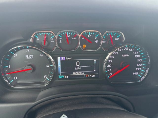 2015 Chevrolet Suburban in Wadena, MN 56482 - 18067780 9