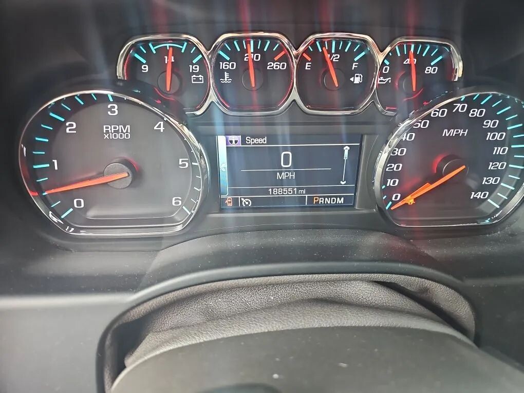 2015 Chevrolet Suburban in Wadena, MN 56482 - 18067780 20