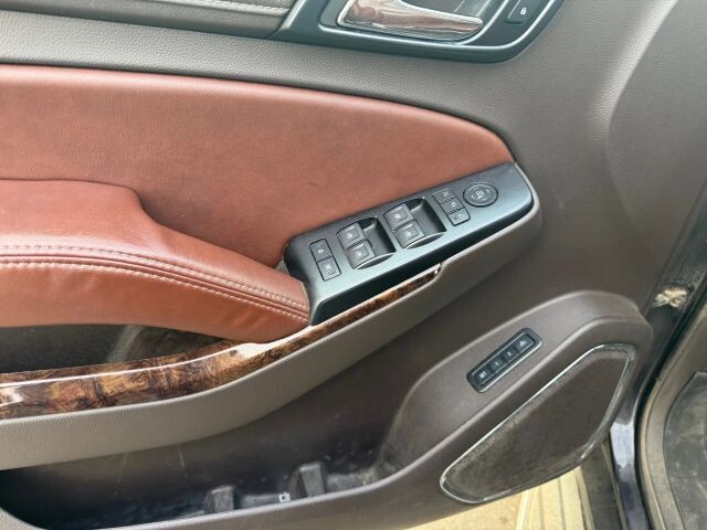 2015 Chevrolet Suburban in Wadena, MN 56482 - 18067780 19