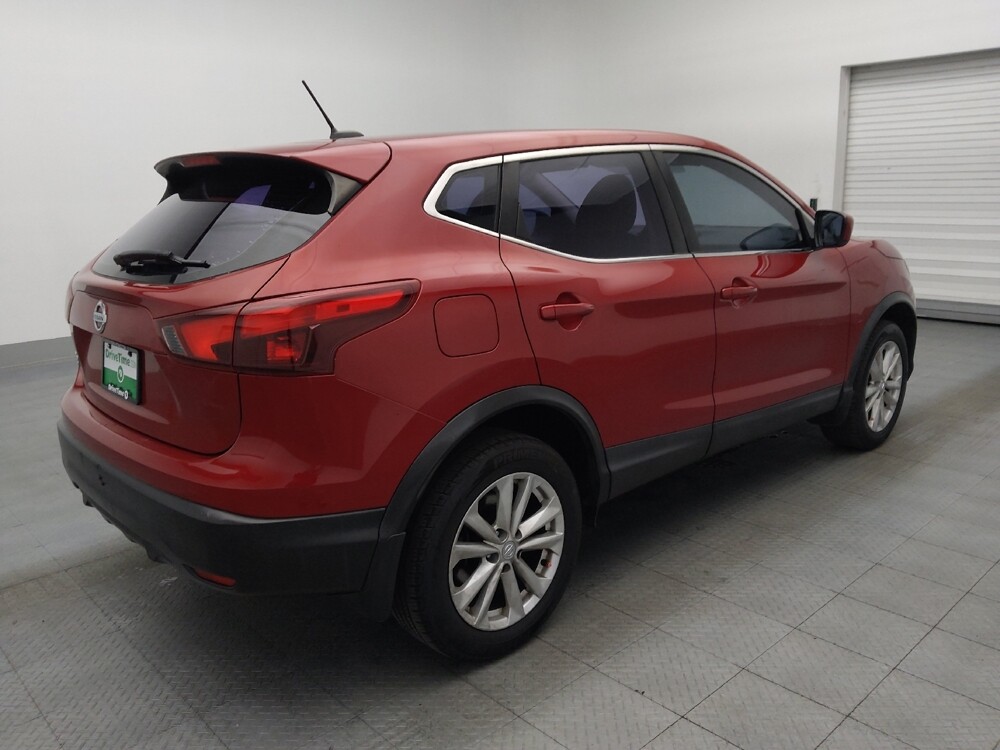 2017 Nissan Rogue Sport in Orlando, FL 32808 - 18067881 10