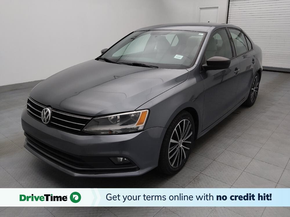 2016 Volkswagen Jetta in Fayetteville, NC 28304 - 18067909
