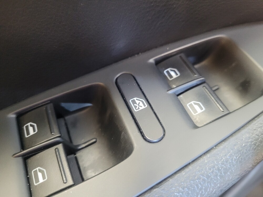 2016 Volkswagen Jetta in Fayetteville, NC 28304 - 18067909 27