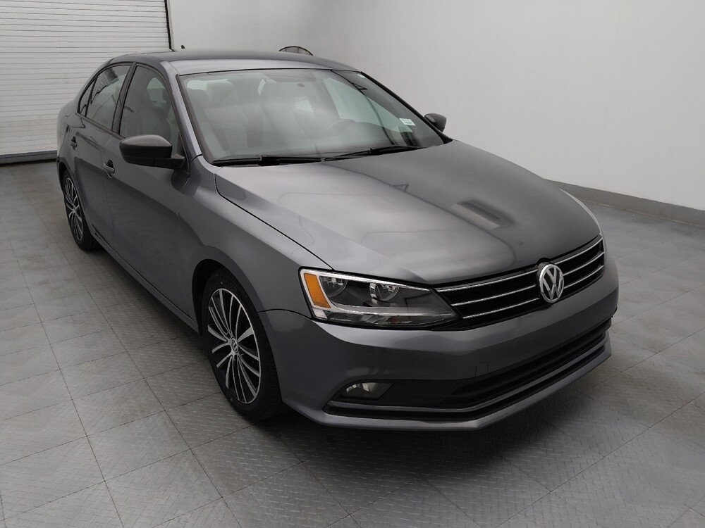 2016 Volkswagen Jetta in Fayetteville, NC 28304 - 18067909 13