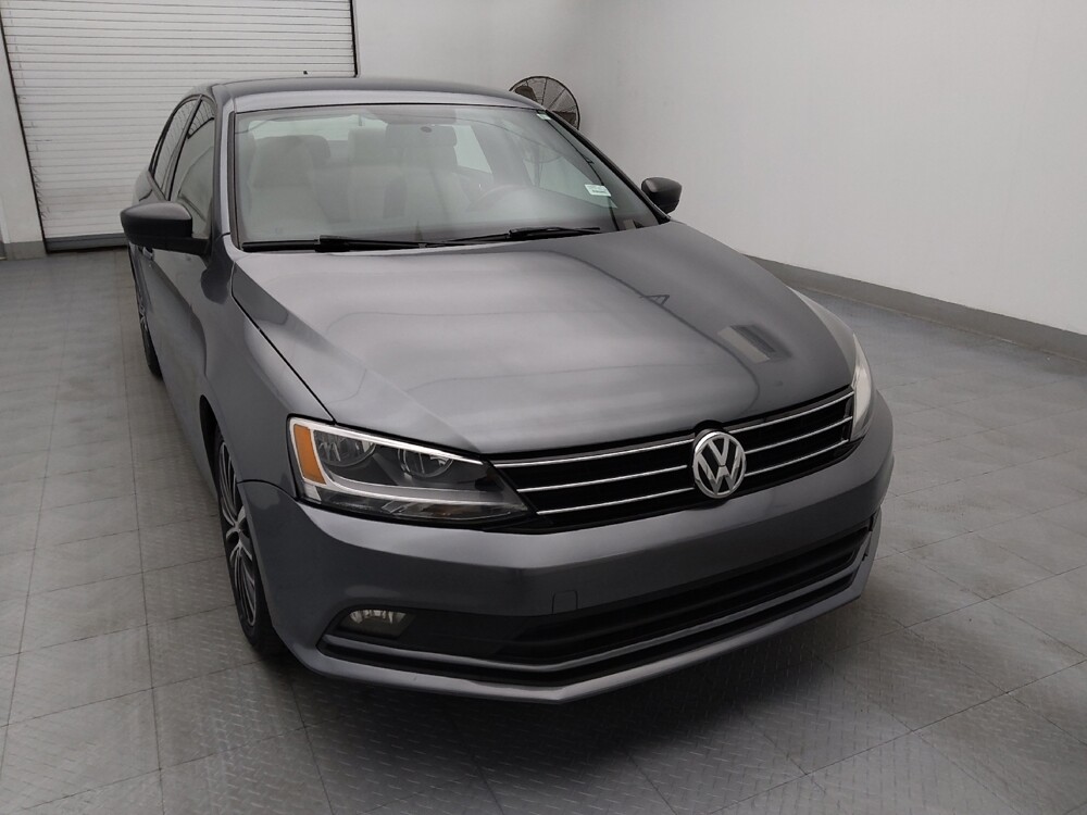 2016 Volkswagen Jetta in Fayetteville, NC 28304 - 18067909 14