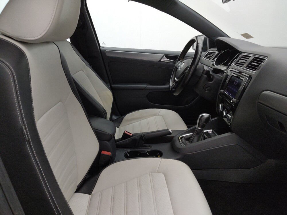 2016 Volkswagen Jetta in Fayetteville, NC 28304 - 18067909 21