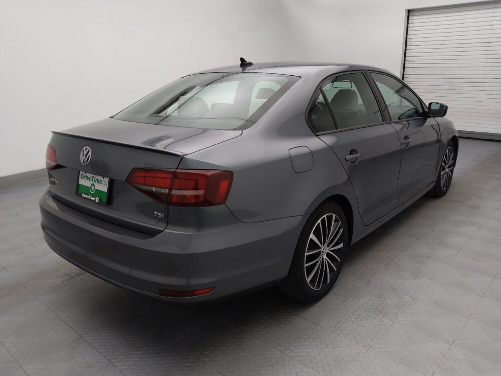 2016 Volkswagen Jetta in Fayetteville, NC 28304 - 18067909 9