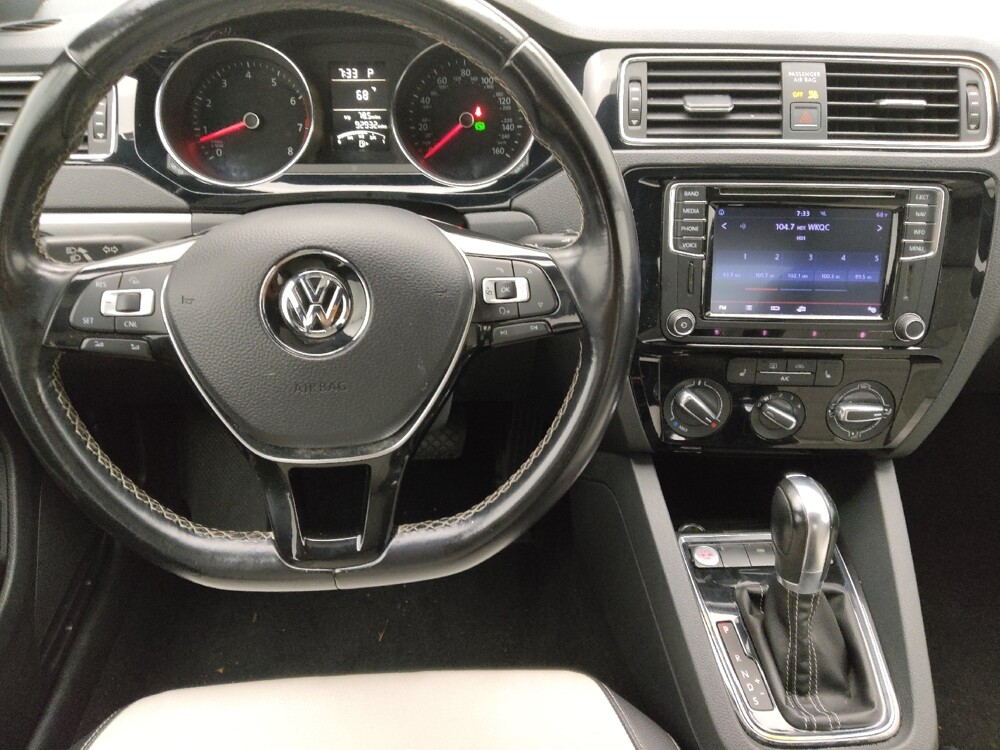 2016 Volkswagen Jetta in Fayetteville, NC 28304 - 18067909 22