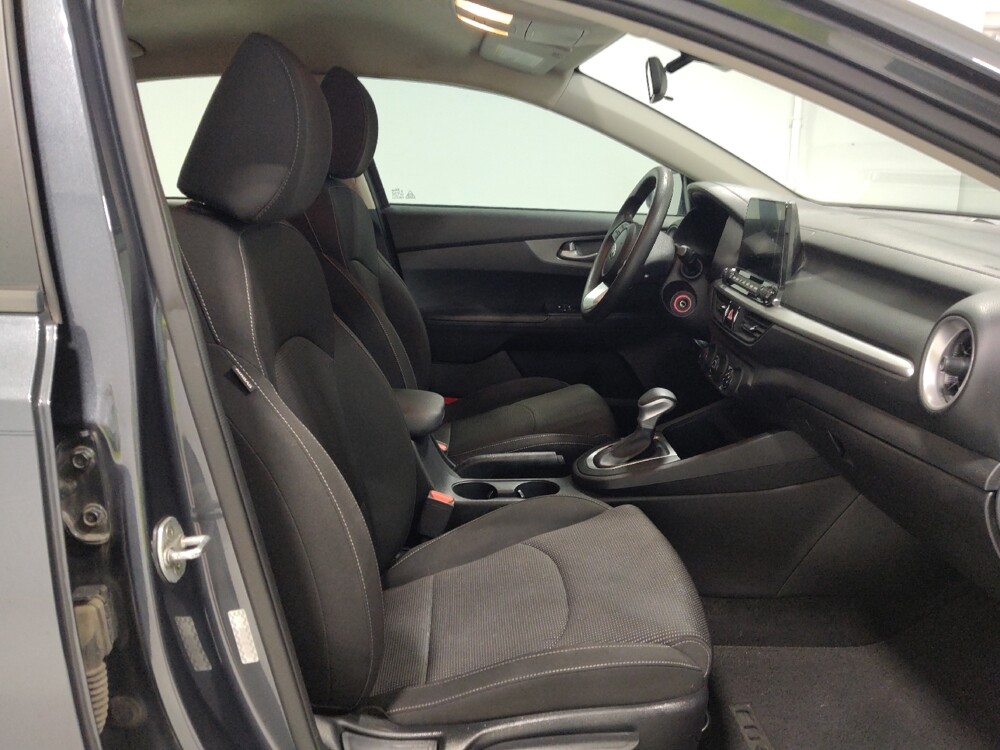 2020 Kia Forte in Columbus, OH 43228 - 18067956 21