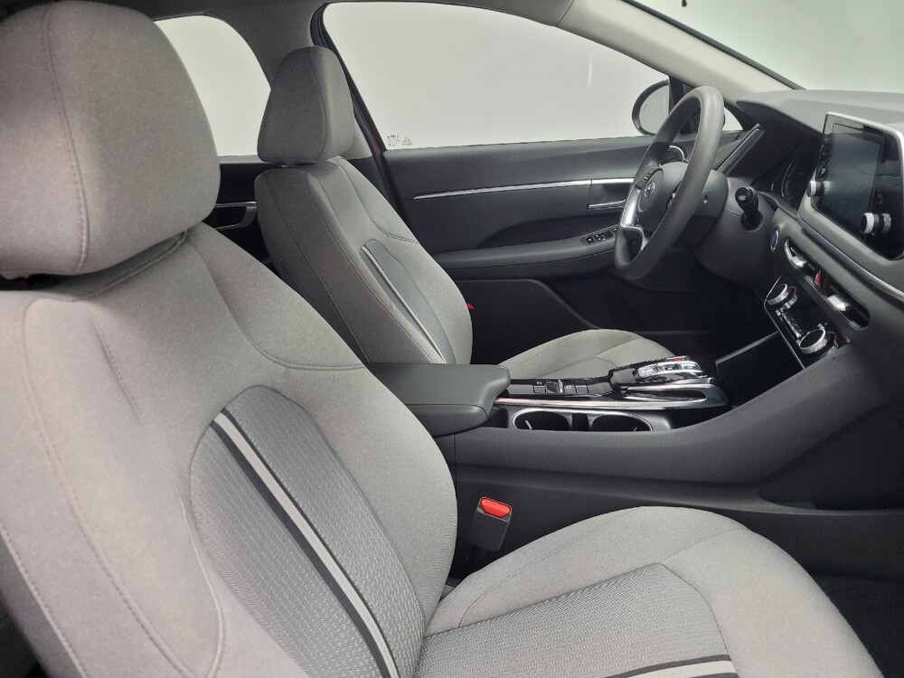 2021 Hyundai Sonata in Mishawaka, IN 46545 - 18068003 21