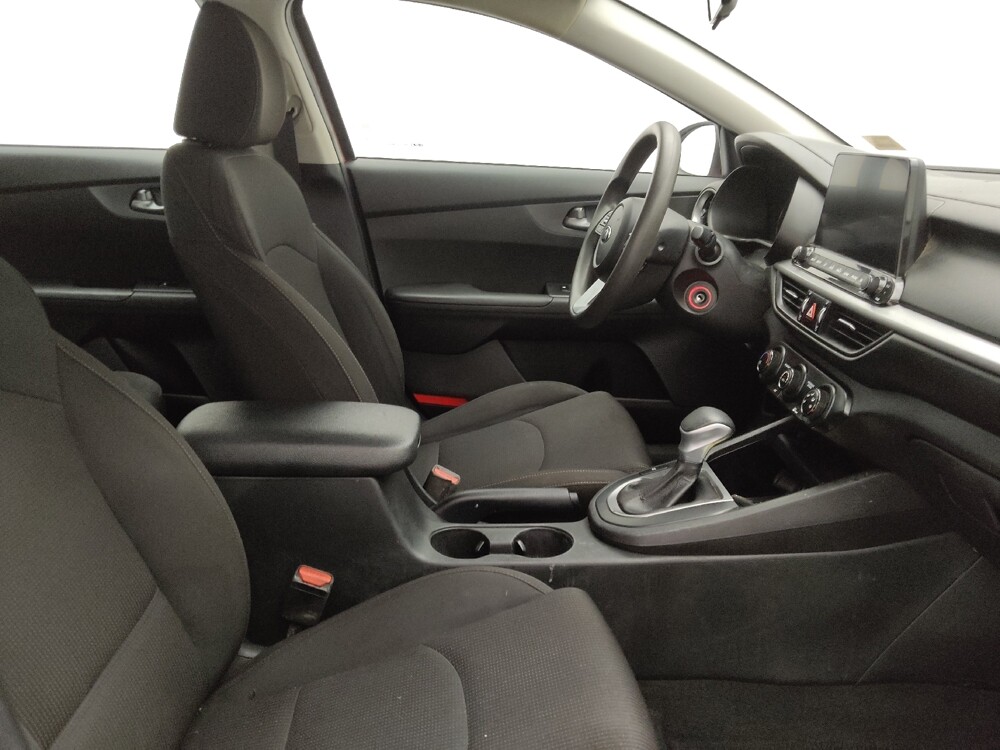 2020 Kia Forte in Raleigh, NC 27604 - 18068015 21