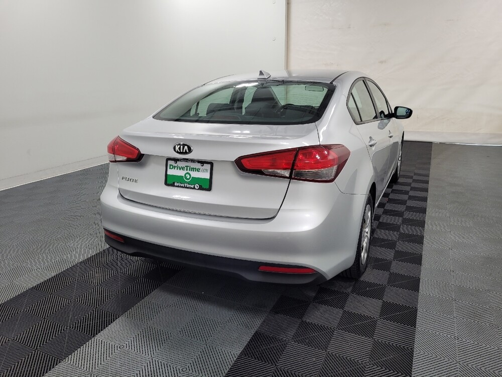 2018 Kia Forte in Pittsburgh, PA 15237 - 18068041 9