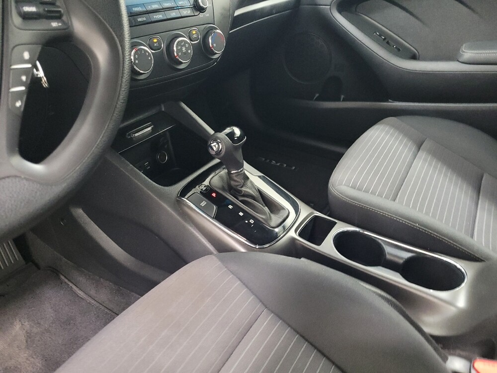 2018 Kia Forte in Pittsburgh, PA 15237 - 18068041 26