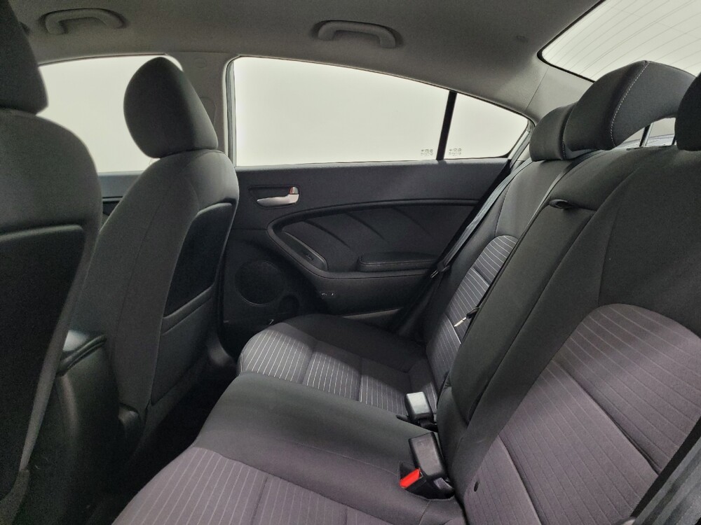 2018 Kia Forte in Pittsburgh, PA 15237 - 18068041 18