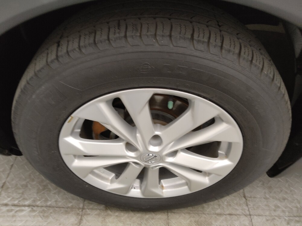 2016 Nissan Rogue in Raleigh, NC 27604 - 18068065 31