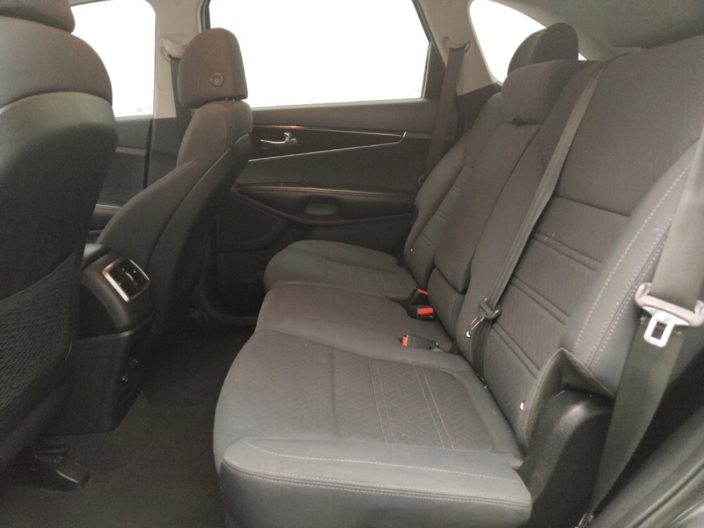 2017 Kia Sorento in Fort Worth, TX 76116 - 18068202 18