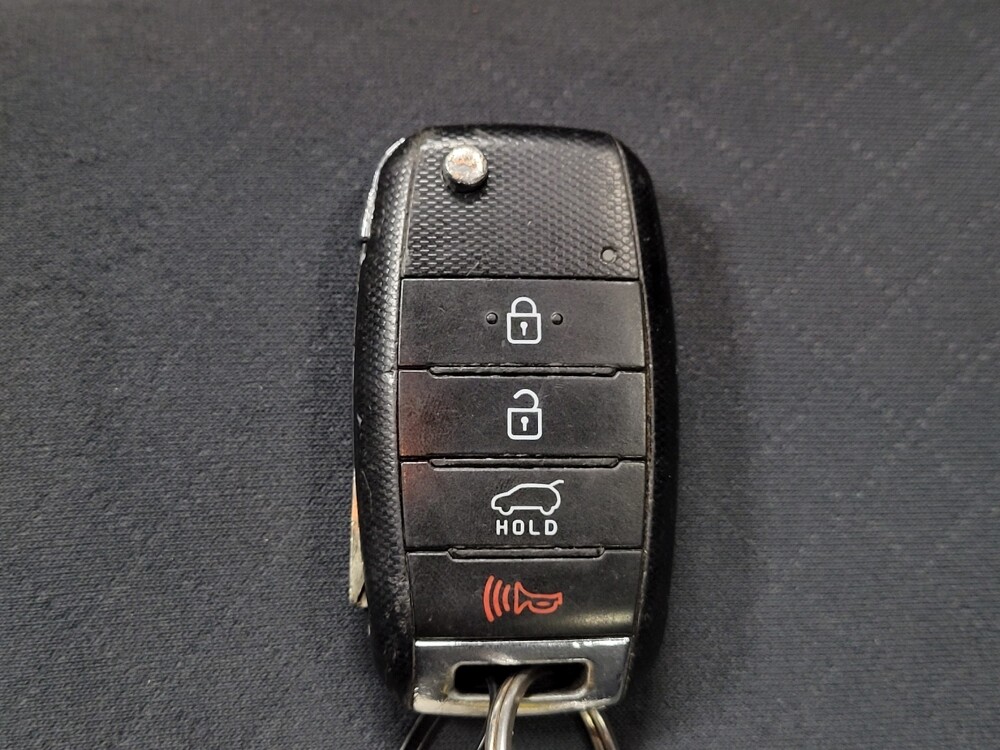 2017 Kia Sorento in Fort Worth, TX 76116 - 18068202 32