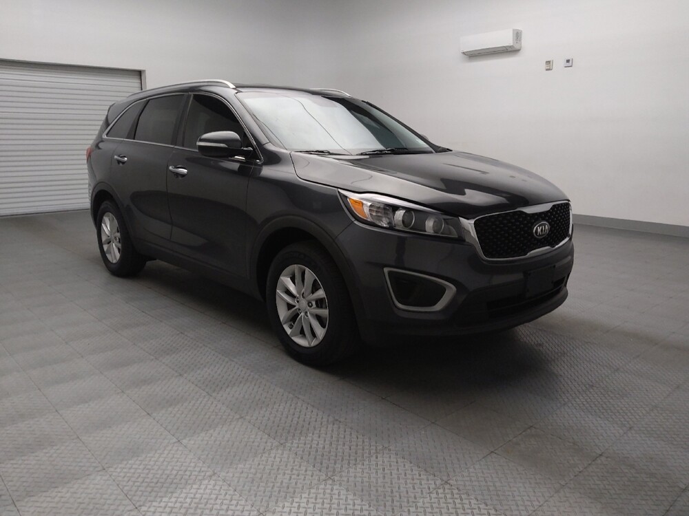 2017 Kia Sorento in Fort Worth, TX 76116 - 18068202 13