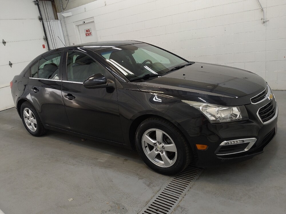 2015 Chevrolet Cruze in Cincinnati, OH 45255 - 18068294 11