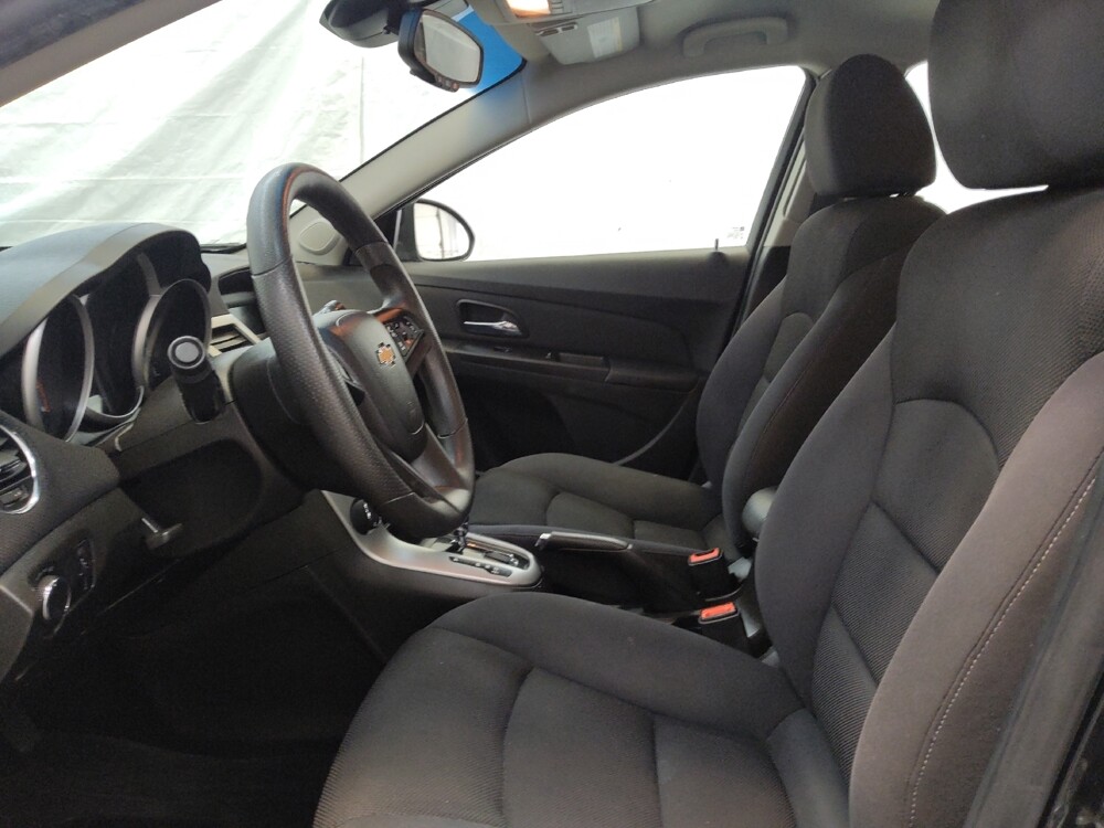 2015 Chevrolet Cruze in Cincinnati, OH 45255 - 18068294 17