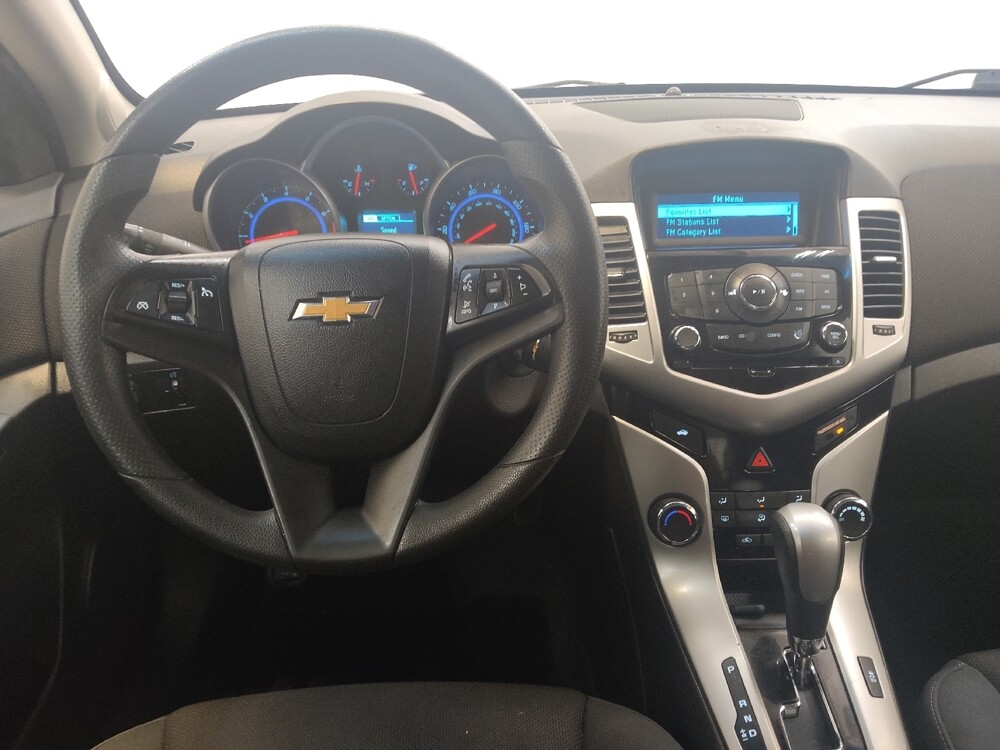 2015 Chevrolet Cruze in Cincinnati, OH 45255 - 18068294 22