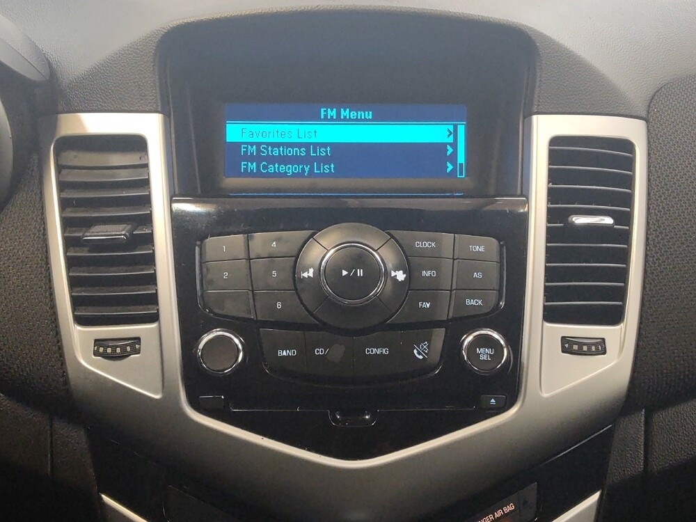 2015 Chevrolet Cruze in Cincinnati, OH 45255 - 18068294 25