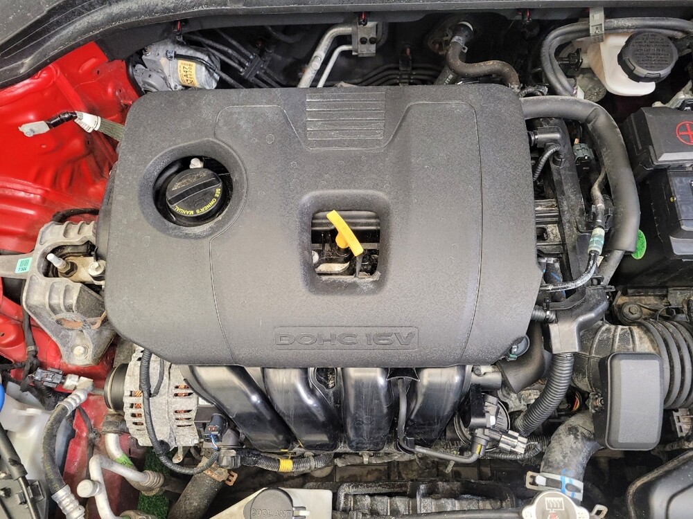 2020 Hyundai Elantra in Cincinnati, OH 45255 - 18068300 30