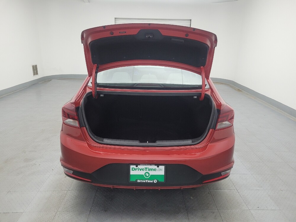 2020 Hyundai Elantra in Cincinnati, OH 45255 - 18068300 29