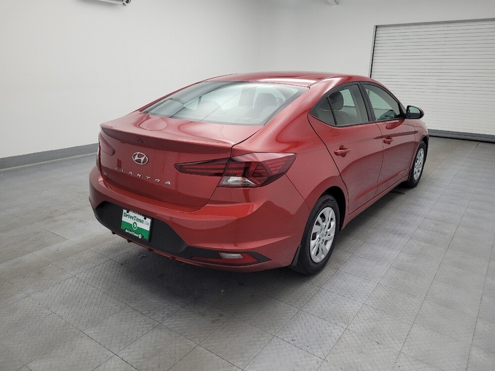 2020 Hyundai Elantra in Cincinnati, OH 45255 - 18068300 9