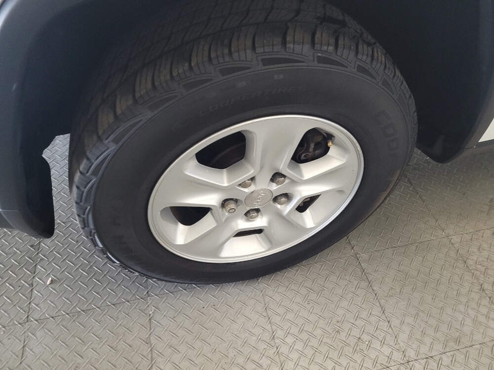 2016 Jeep Grand Cherokee in Langhorne, PA 19047 - 18068345 31