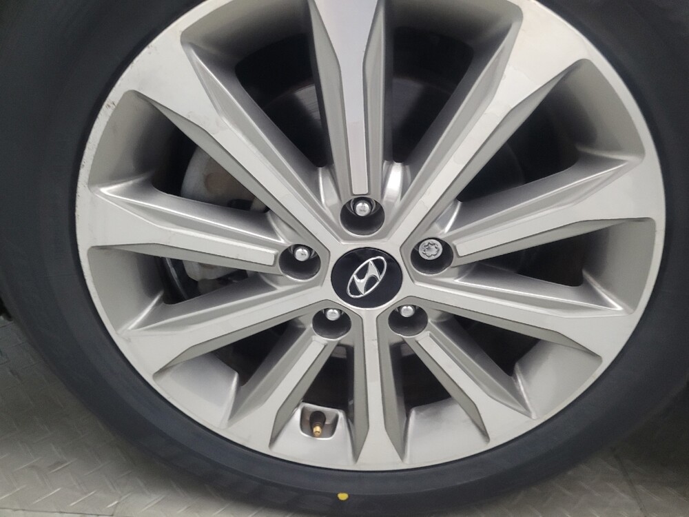 2017 Hyundai Sonata in Knoxville, TN 37923 - 18068347 31