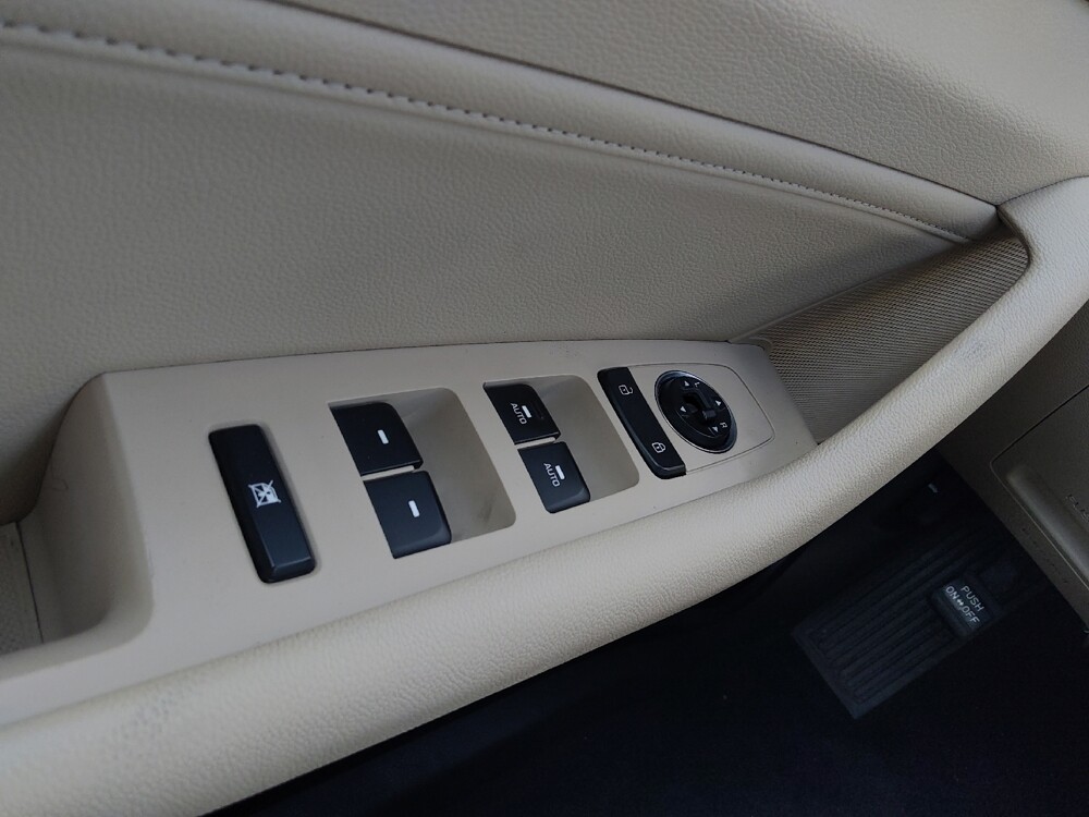 2017 Hyundai Sonata in Knoxville, TN 37923 - 18068347 27