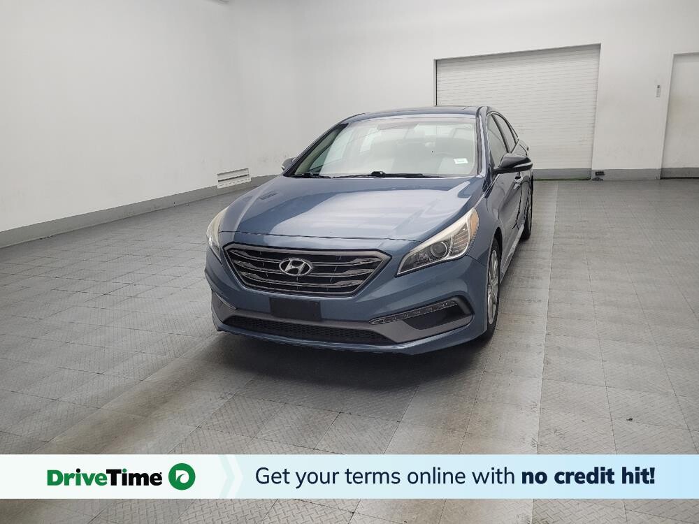 2017 Hyundai Sonata in Knoxville, TN 37923 - 18068347
