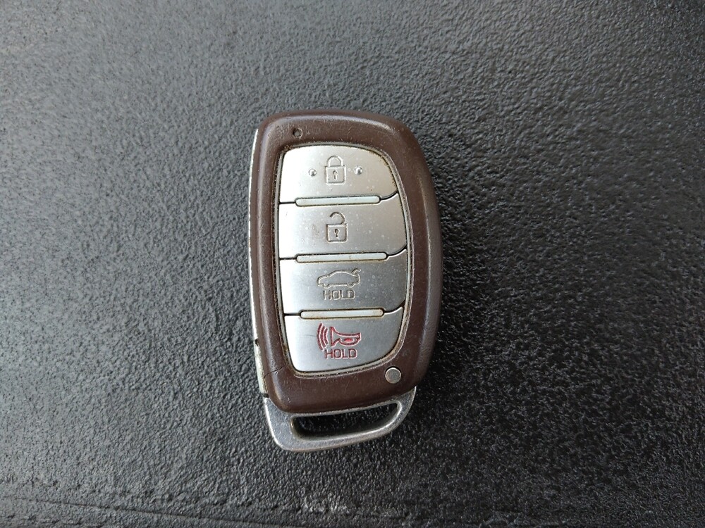 2017 Hyundai Sonata in Knoxville, TN 37923 - 18068347 32