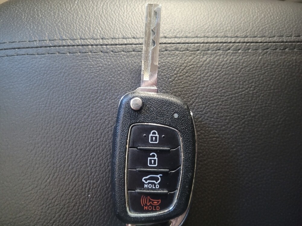 2017 Hyundai Santa Fe in Union City, GA 30291 - 18068348 32